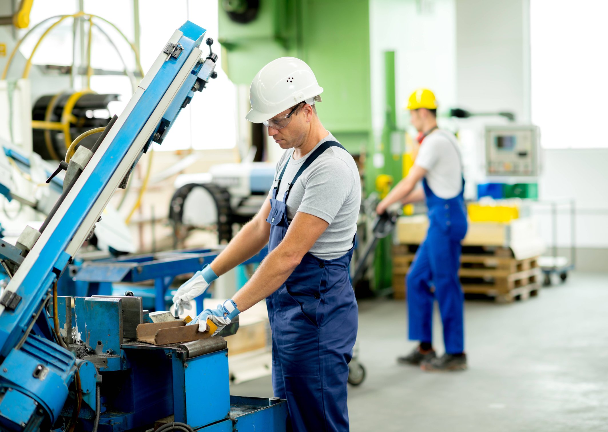 Завод техник. Промышленная инженерия. Manufacturing industry. Производство за производством. Manufacturing worker.